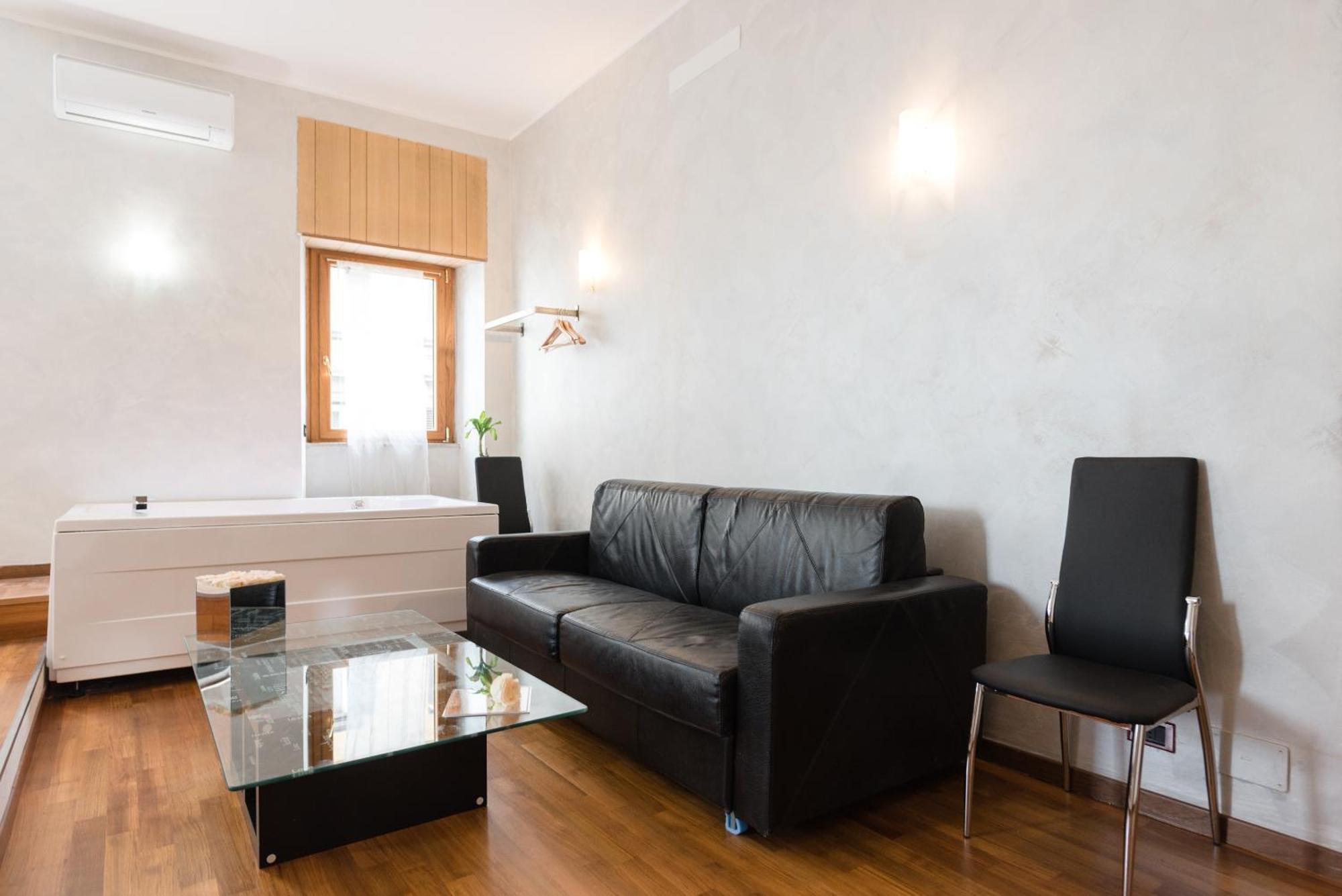 Prince'S Suite - Budget Rooms & Apt Piazza Del Popolo Рим Екстериор снимка