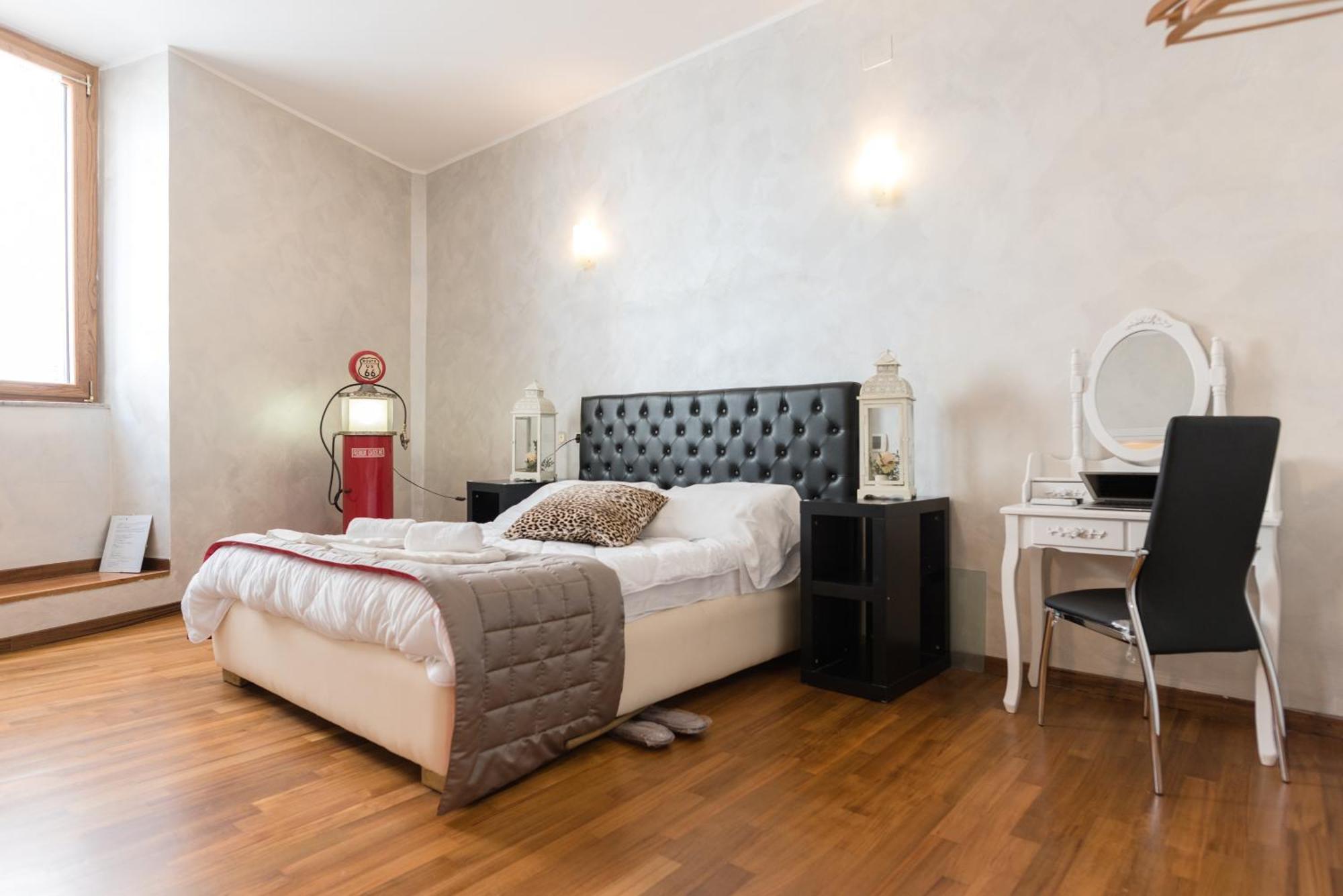 Prince'S Suite - Budget Rooms & Apt Piazza Del Popolo Рим Екстериор снимка